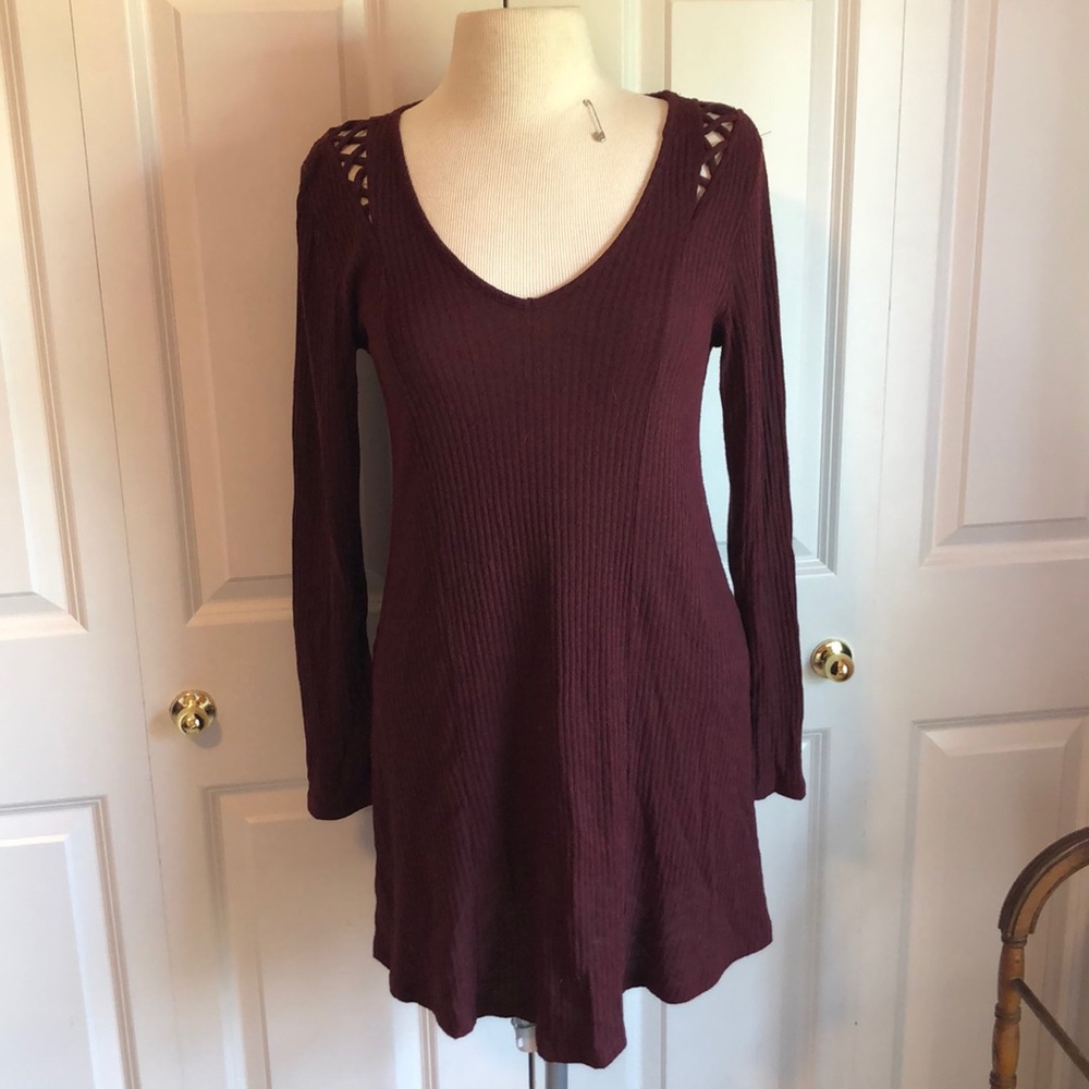 Flattering maroon dress